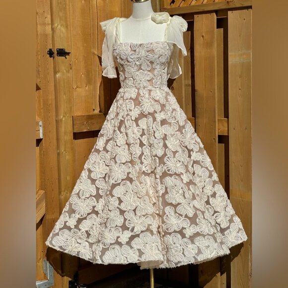 🆕 BRONX & BANCO 🧿 NWOT Sabrina White Bridal Midi Dress, Sz L / US 8 - Picture 3 of 16